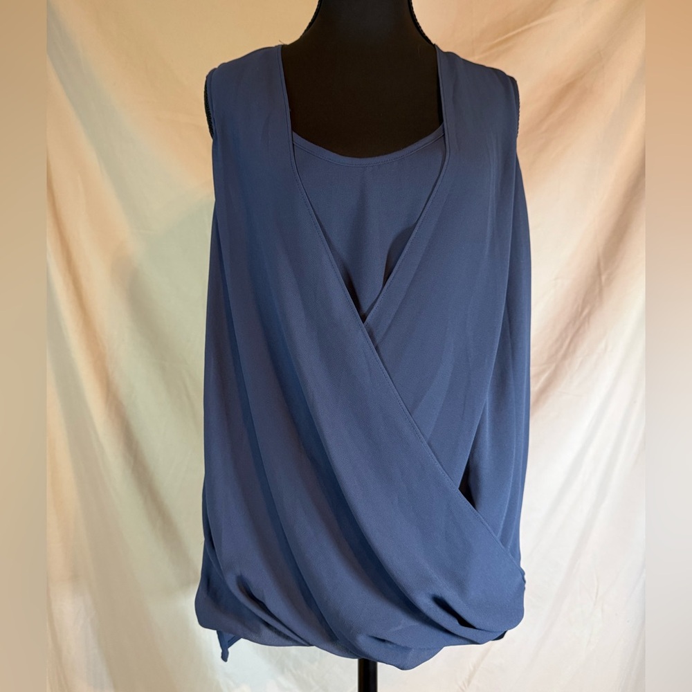 Kut from the Kloth Faux Wrap Blouse – Navy‎ 💙